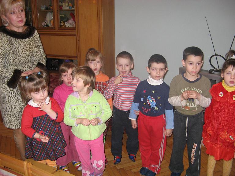 Даруємо діткам радість!