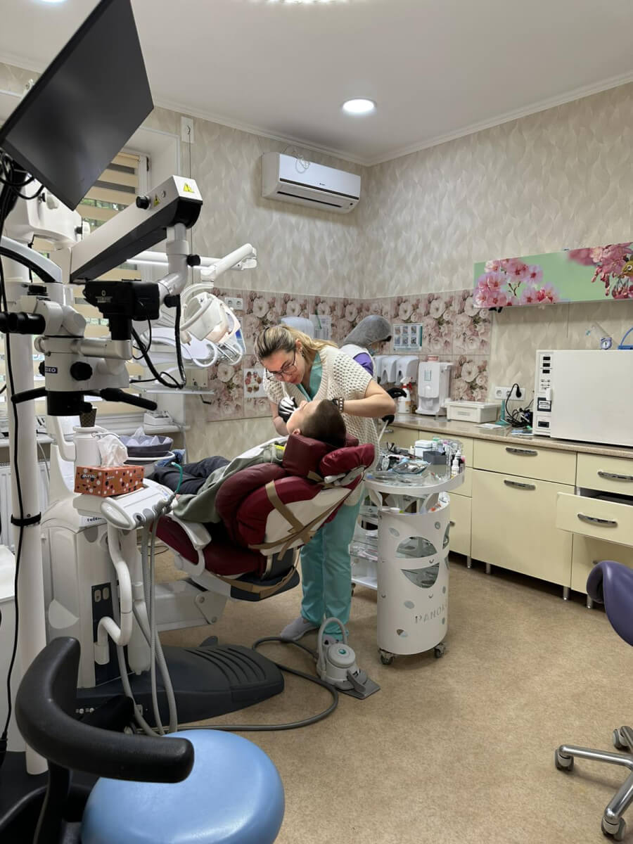 Лікування хлопчиків з ДБСТ Комишан в "Villa Dent" (english version below)