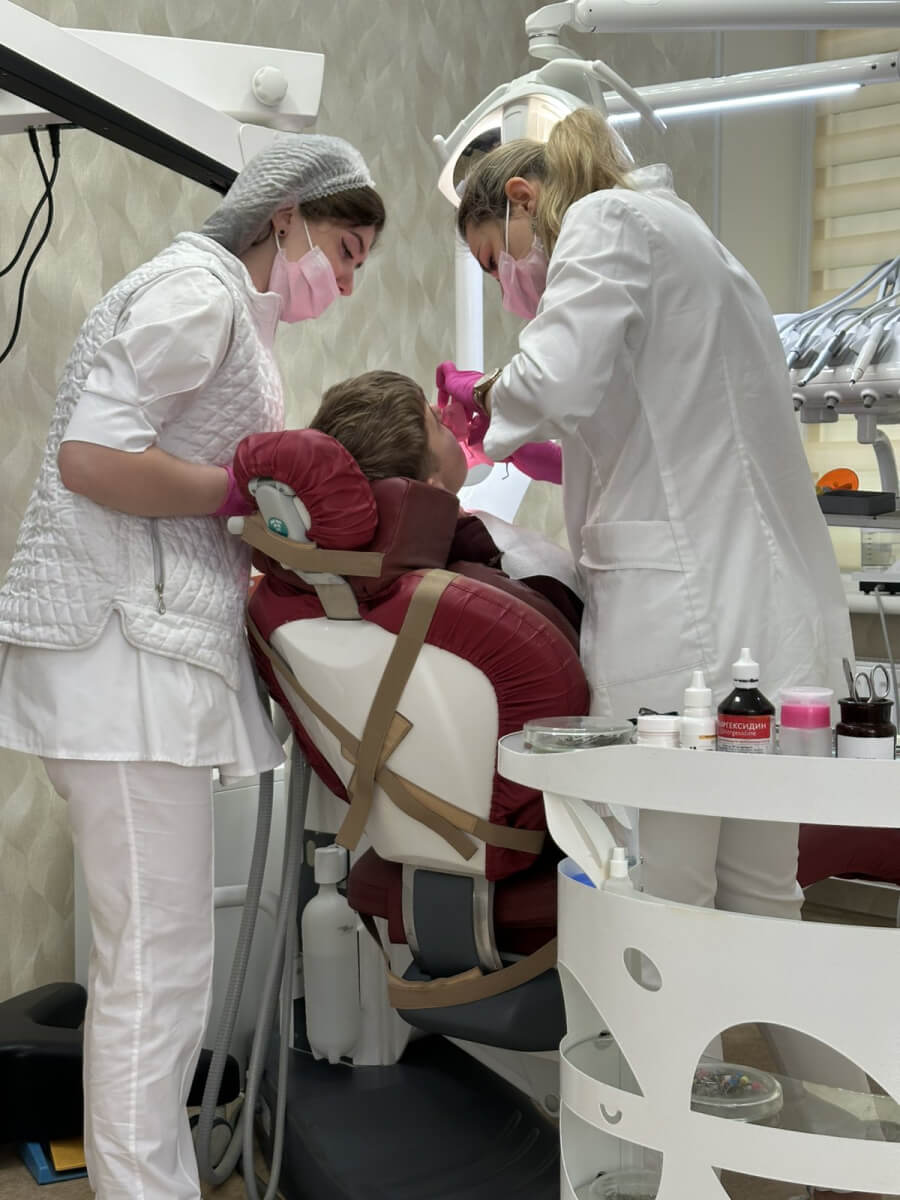 Вдячні  "Villa dent"  за лікування дітей з ДБСТ Комишан, м. Кривий Ріг! (english version below)