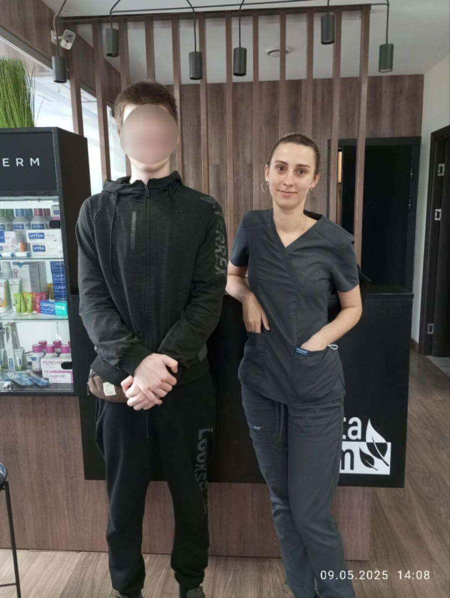 Триває  лікування Бориса в клініці “DentaDerm” (english version below)