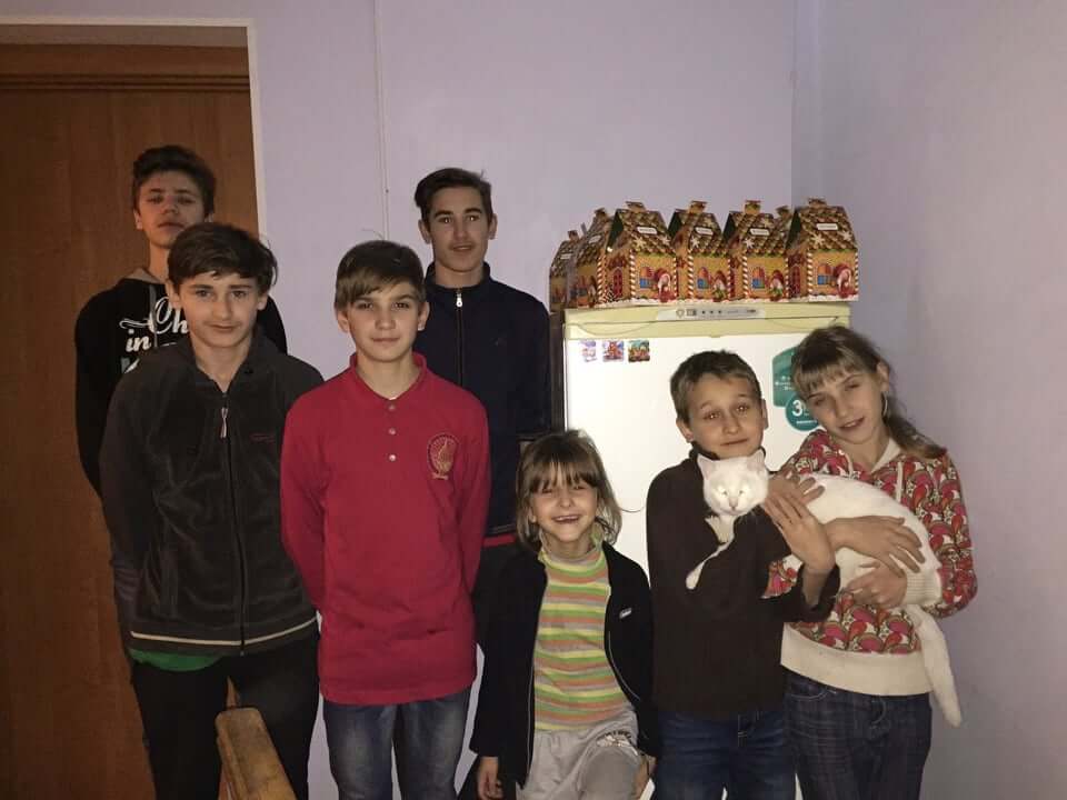 ДБСТ Гончарук отримали на свята морозильну камеру