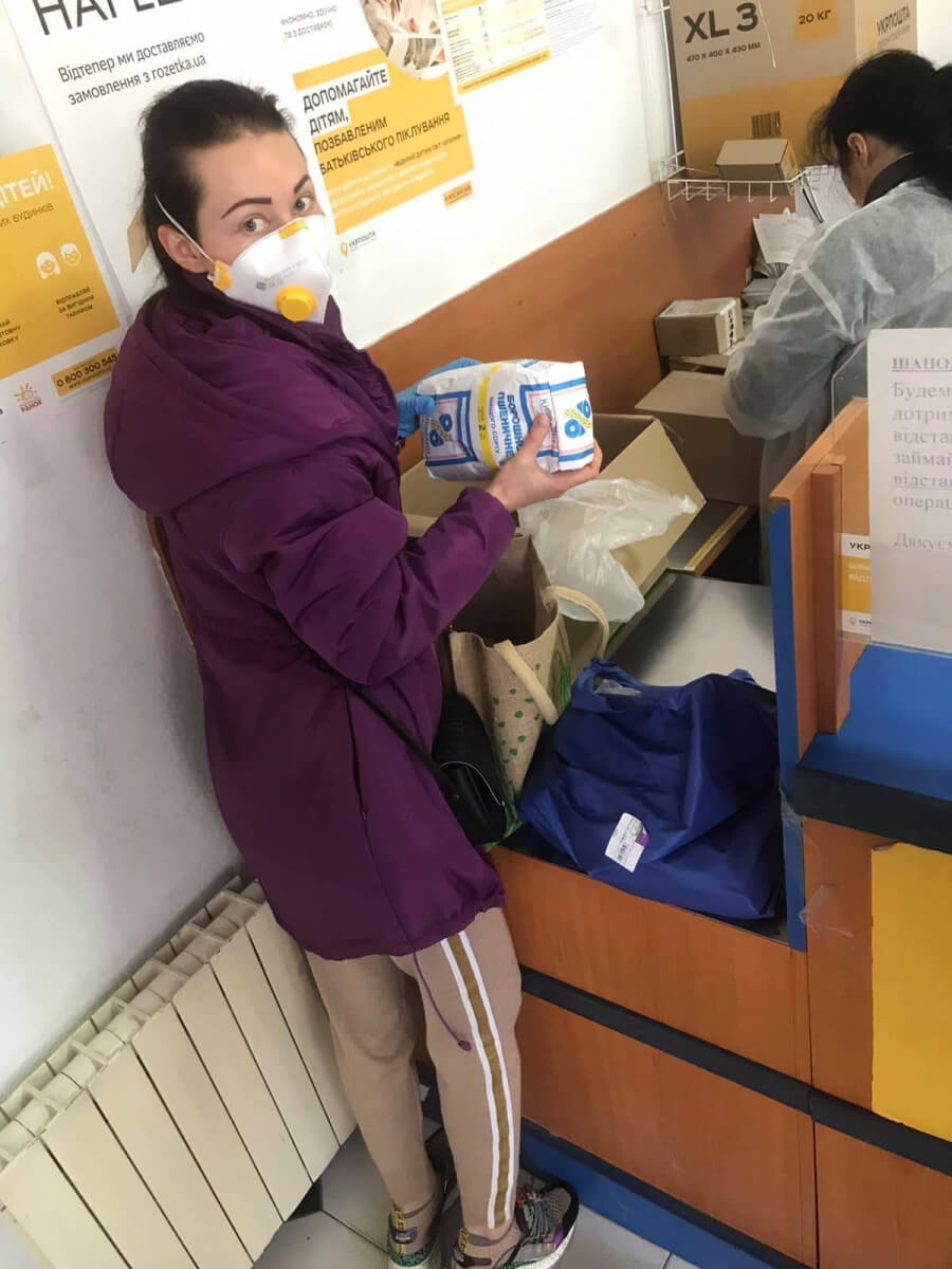 Друзів у скруті пізнають!