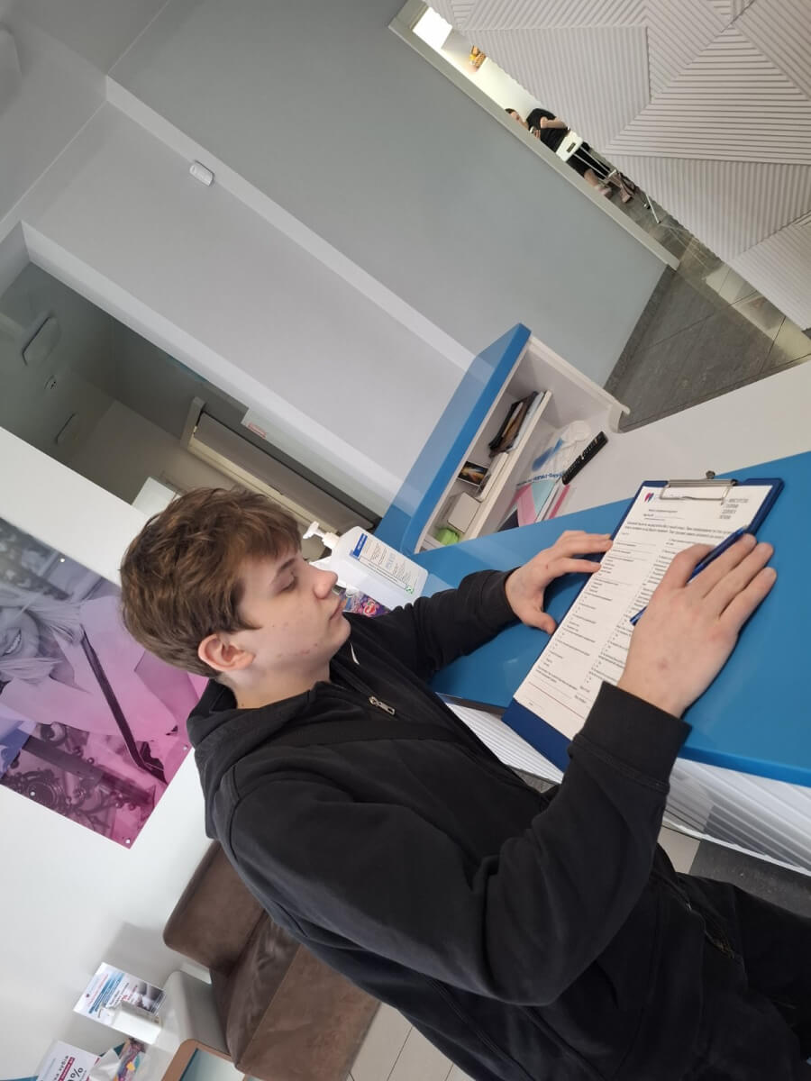 Стоматологія для Артура М. (english version below)