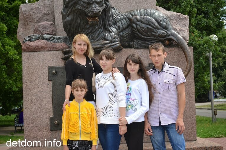 Екскурсия воспитанников детского дома в Полтаву!