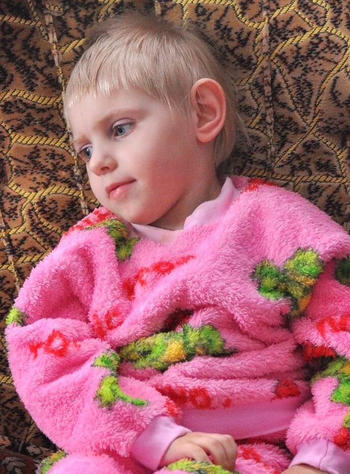 Потрібна інвалідна коляска 2-х річній дівчинці!