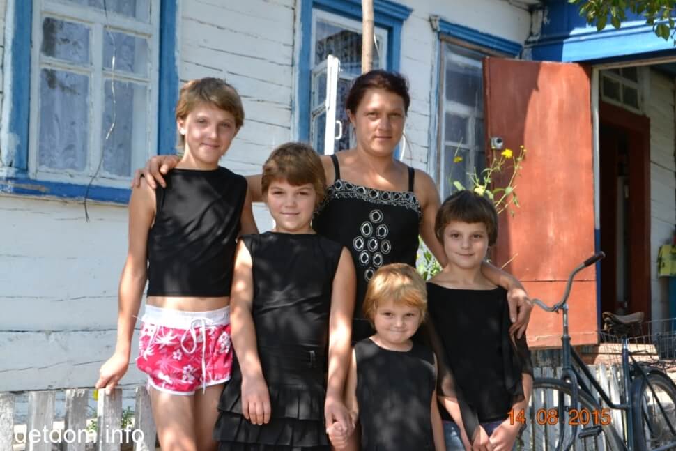 Діти родини Міку за крок до дитячого будинку!
