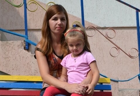 Мамі сироті-одиначці потрібна юридична та матеріальна допомога!