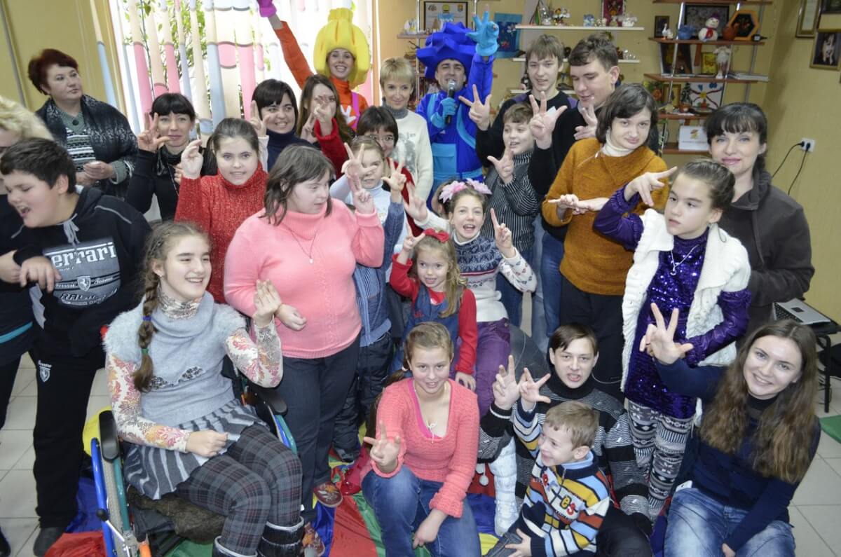 Семьям детей-инвалидов в Донецке нужна помощь!