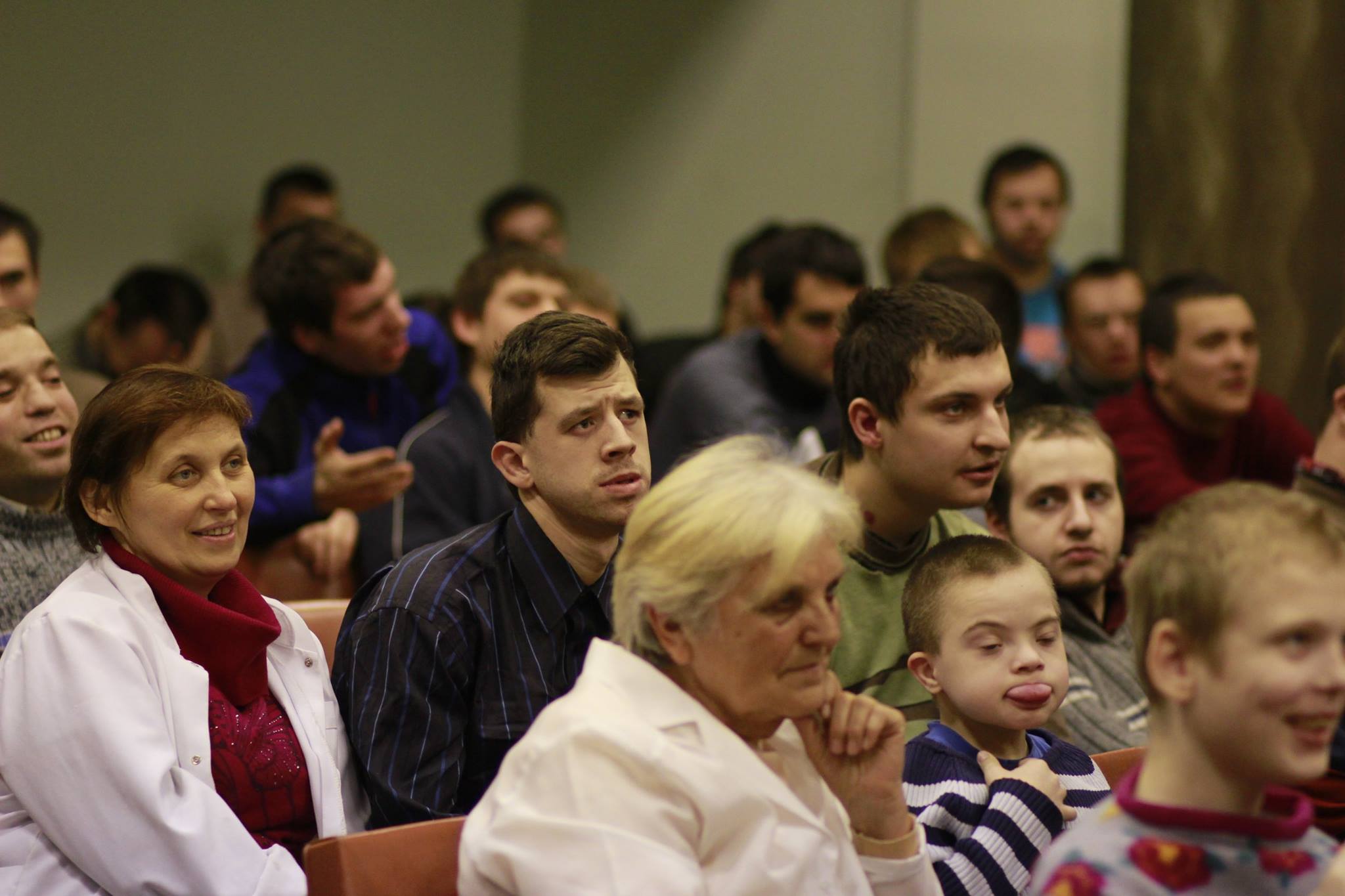 12236886_945936245474255_226271635_o