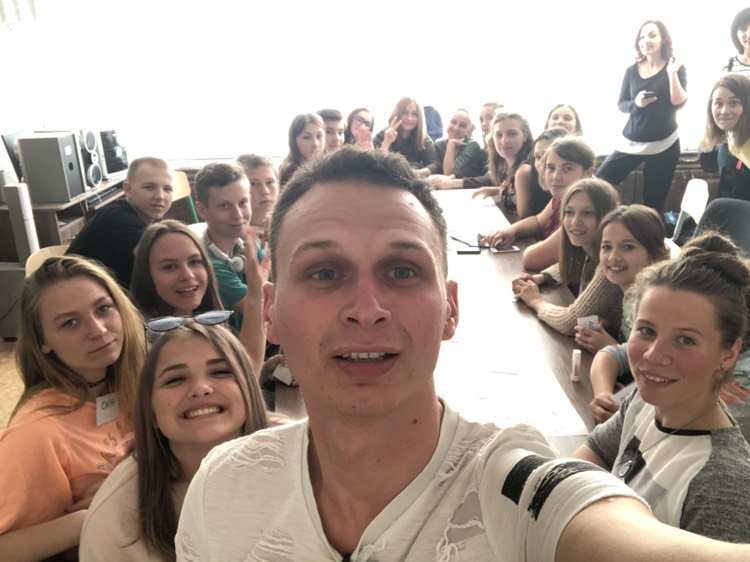 Перша поїздка в Володарську школу-інтернат