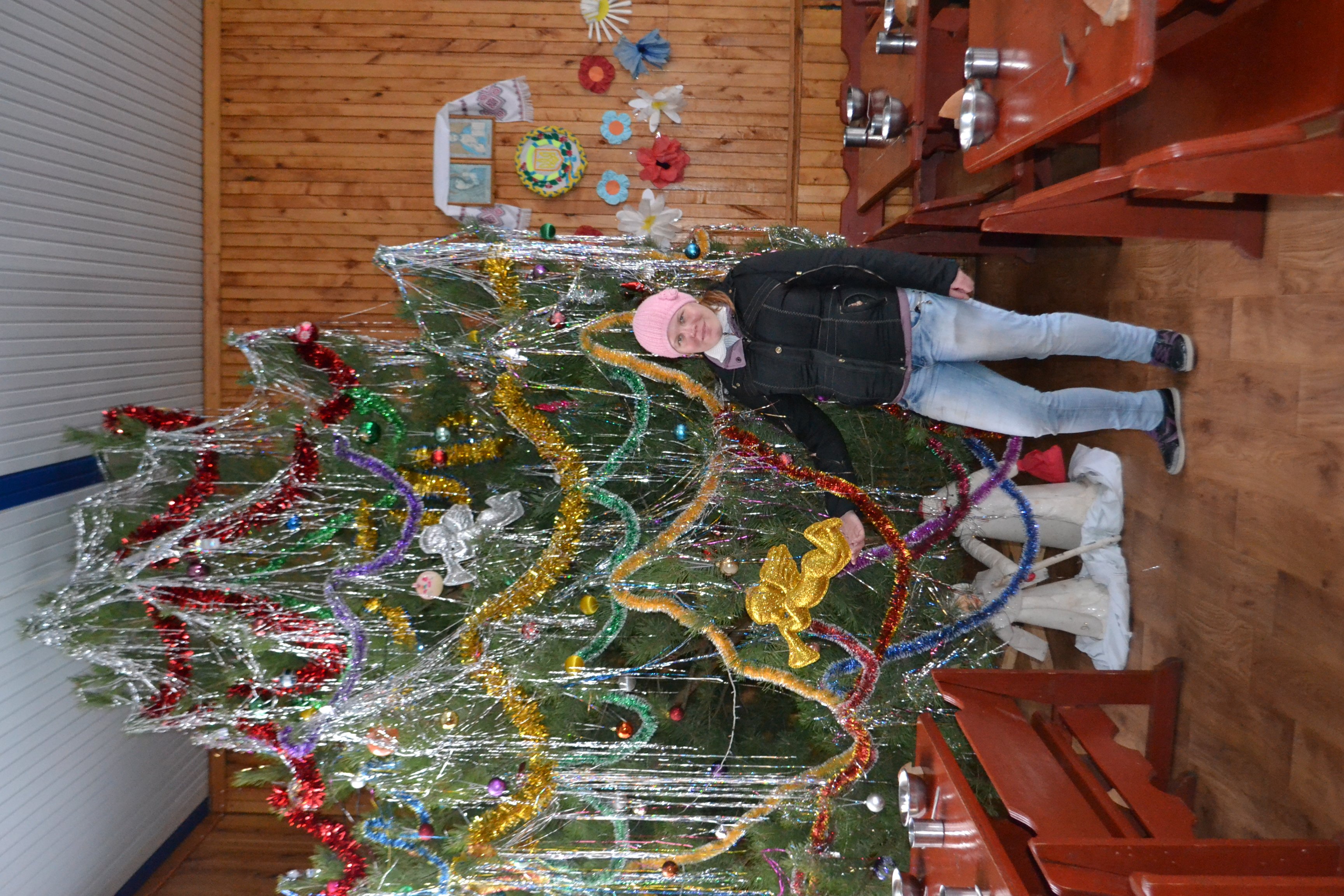 Готуємось до Нового року з дівчатами з Новоборової