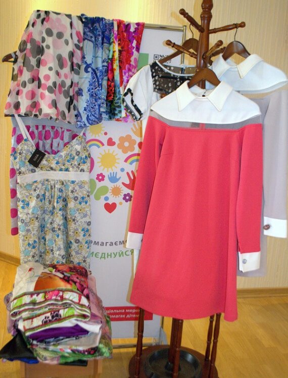 Посилка-сюрприз від благодійниці Ірини