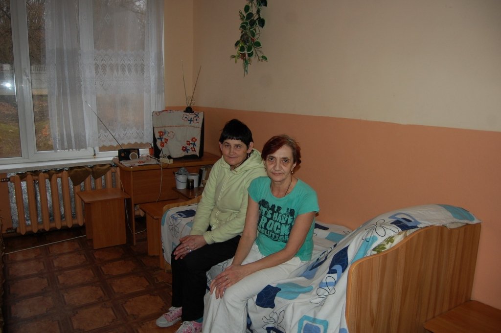 Подаруємо свічкову майстерню мешканкам Погонянського психоневрологічного інтернату!