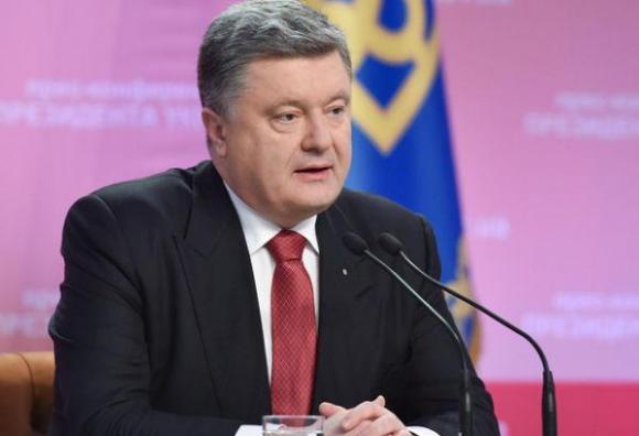 Порошенко предлагает ВРУ ввести институт наставничества над детьми-сиротами
