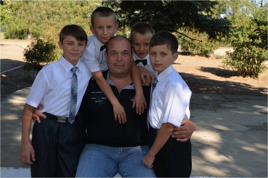 Футбольна команда дитячого будинку сімейного типу родини Волощук