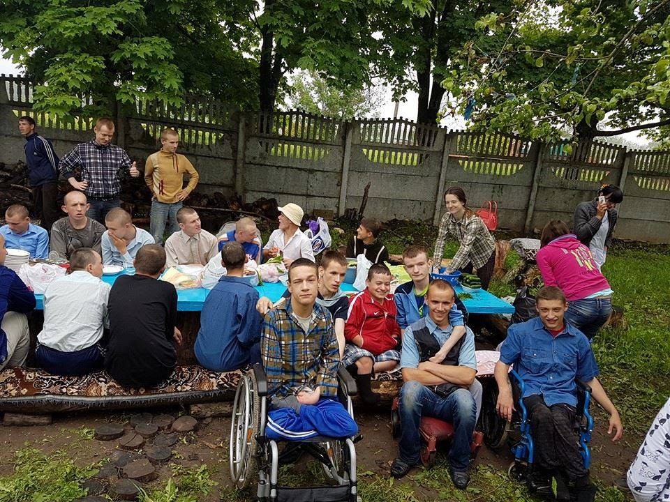 31 мая - День защиты детей в Комаровском ДД, Харьковская обл