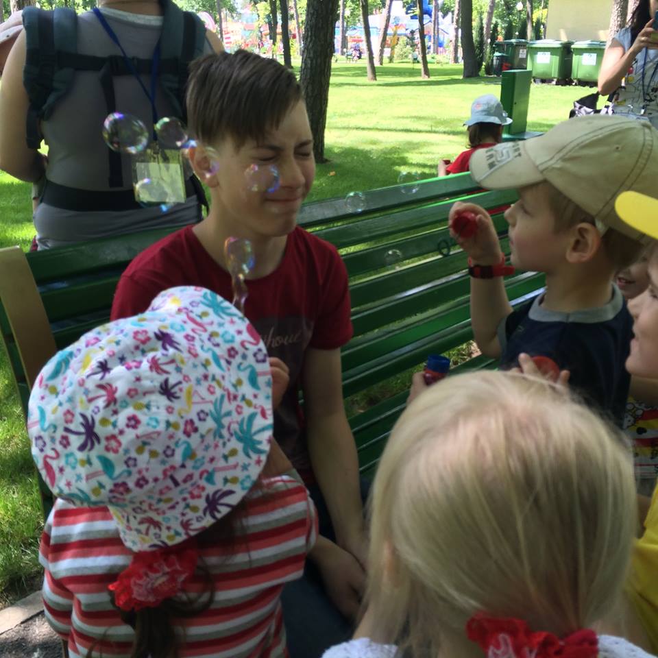 4 июня - Детвора из ДД Зеленый Гай побывала в парке Горького, г.Харьков