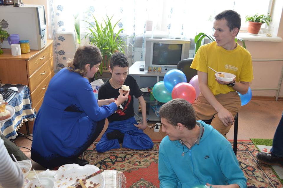 11 марта - День Рождения у Владика из Комаровского ДД, Харьковская обл.