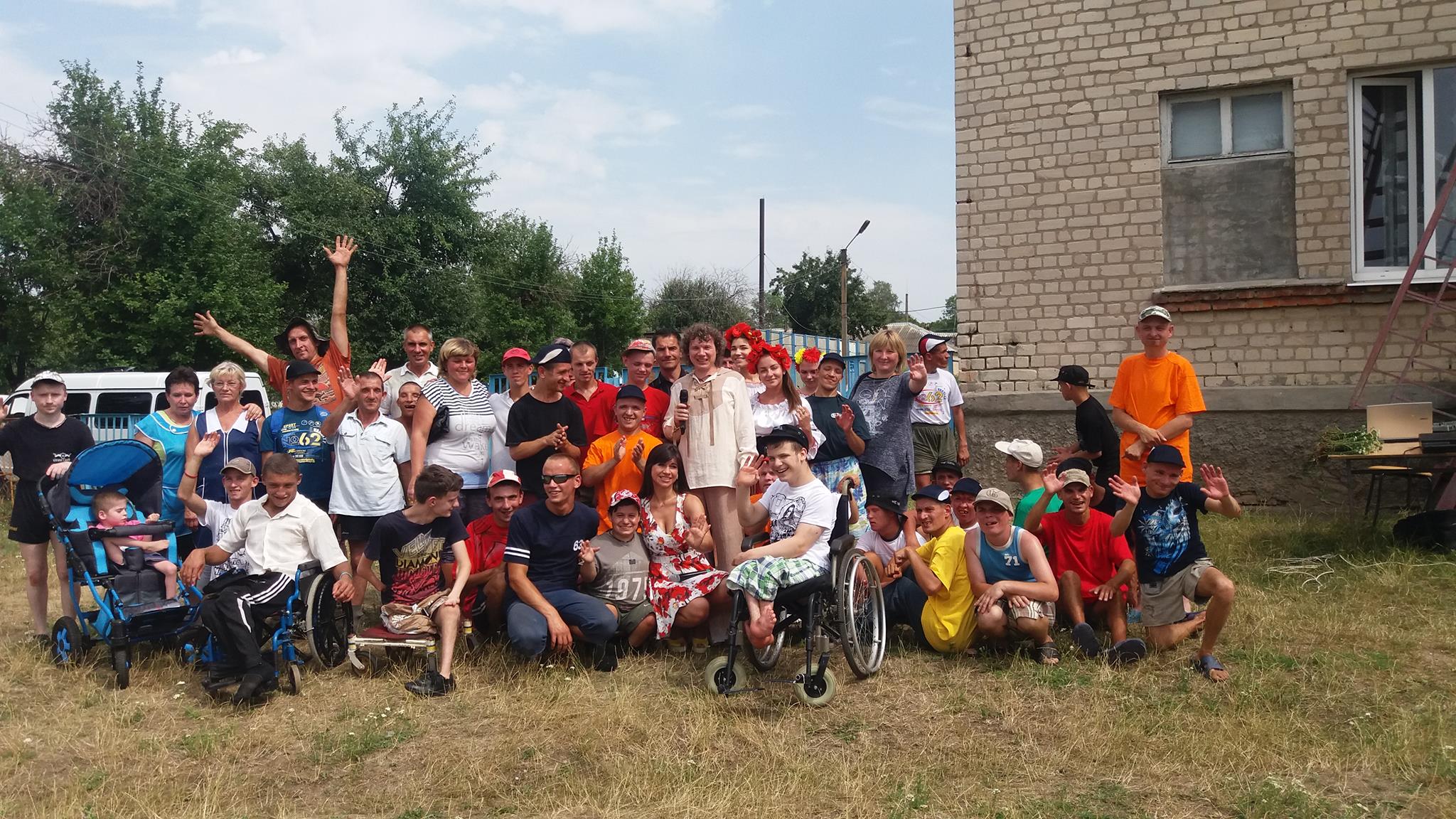 28 июля - Театр МВД и Александр Кварта в Комаровском интернате , Харьковская обл