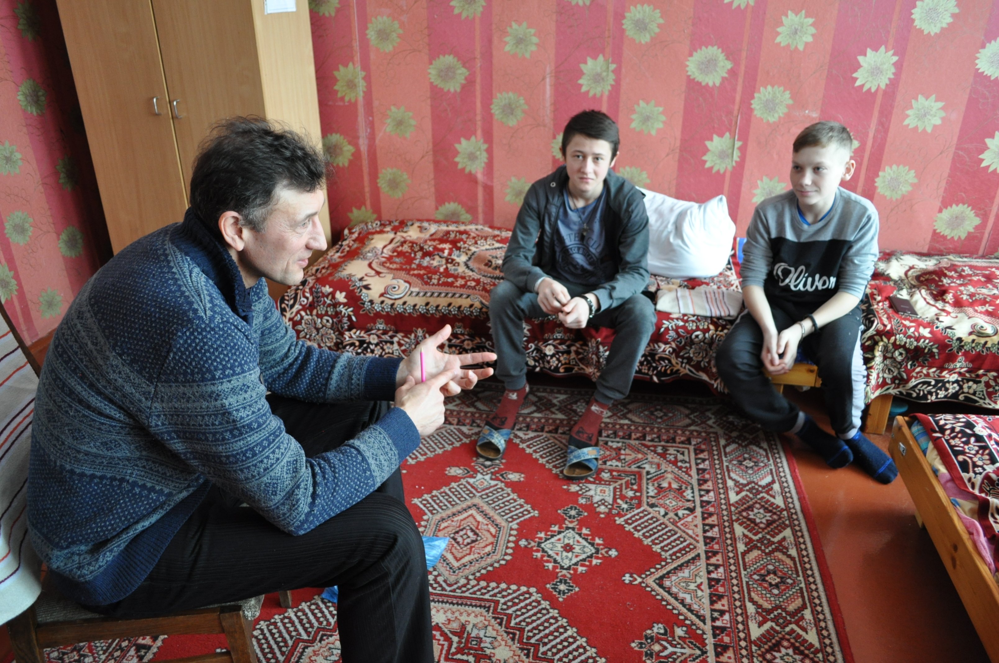 Поїздка до молодших друзів