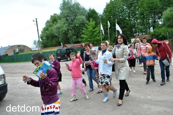 Екскурсія вихованок Пугачівського інтернату 29 травня 2015 року!