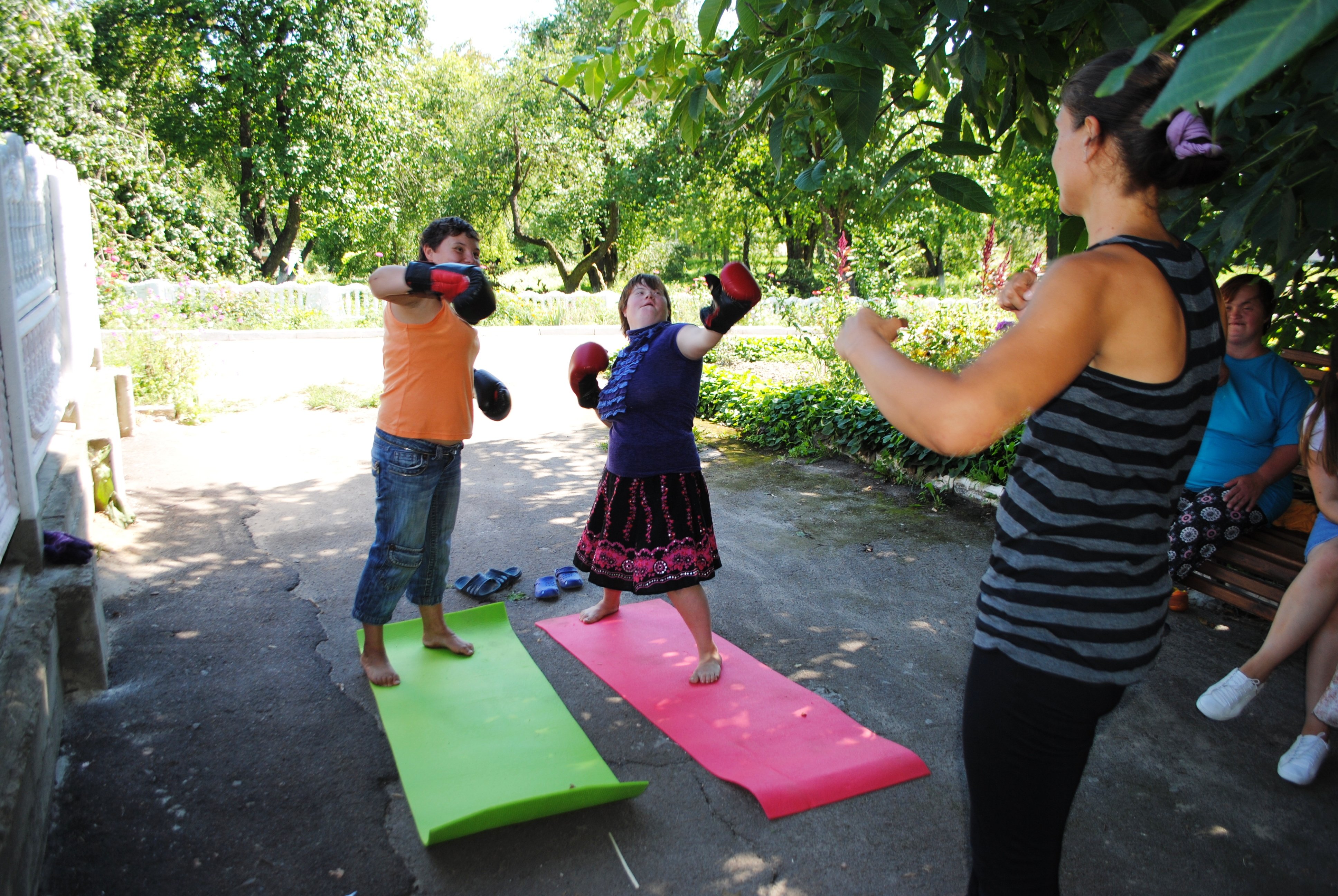 Змінимо на краще життя дітей з інвалідністю!
