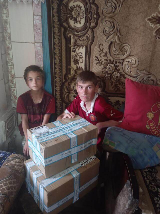 Родина Ревчук отримала допомогу від друзів з Канади – Анатола та Сільвії