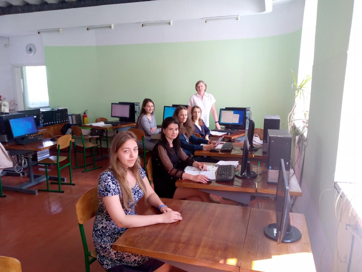 Найкращі учасники проєкту «Успішний старт» Аня К. (english version below)