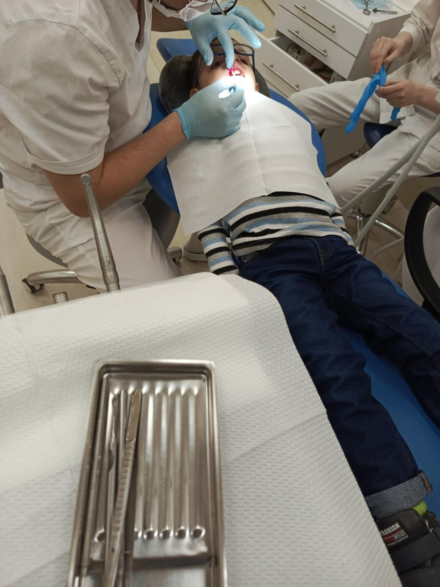 відновлення зубів у 5-ти річного Тимофія (english version below)