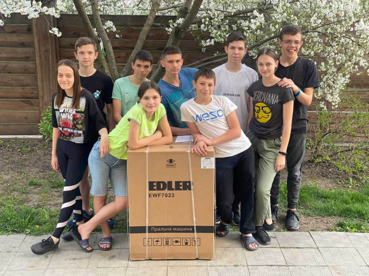 Побутова техніка для дитячих будинків сімейного типу