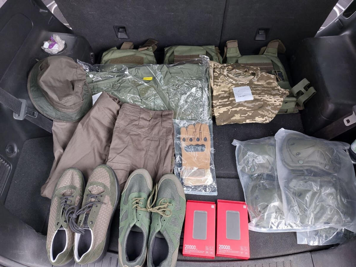 Допомога нашим бійцям триває