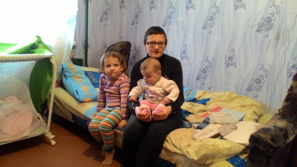 Трьом дівчатам із родини Коршакових терміново потрібна допомога!