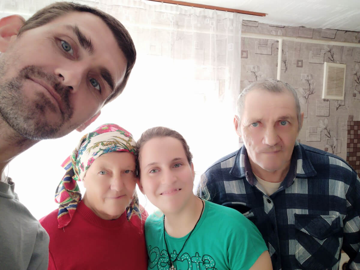 Негайно потрібна допомога родині з Херсонської області (english version below)