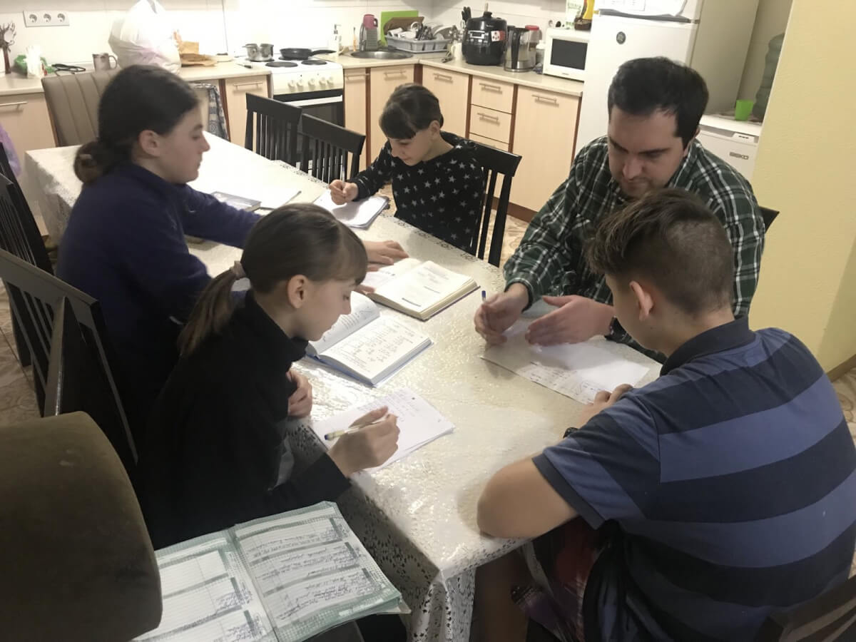 Продовжуємо найактуальніші проєкти