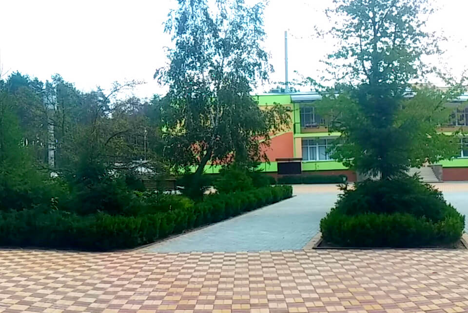 Волонтери-штурмани та старші друзі розпочинають роботу у Володарській школі-інтернаті