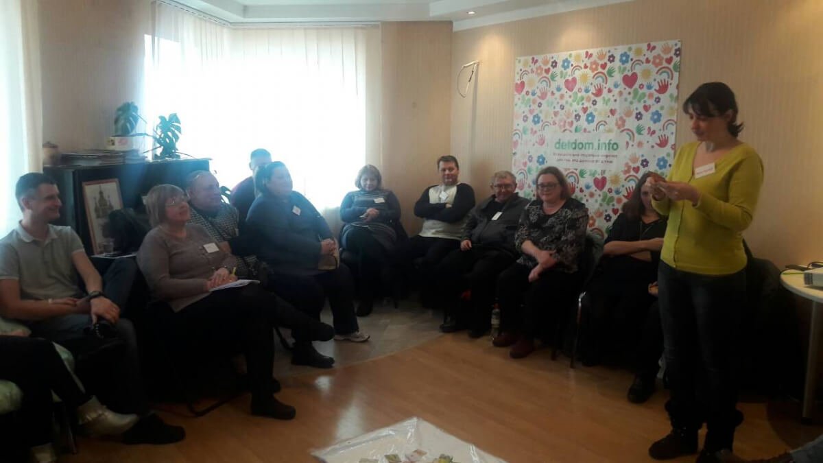 В офісі детдом.інфо пройшов семінар з підвищення кваліфікації батьків-вихователей дбст та прийомних родин